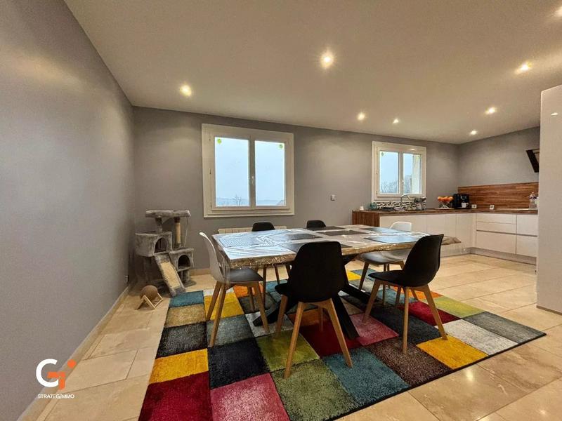 Maison - 115 m² - 6 pièces