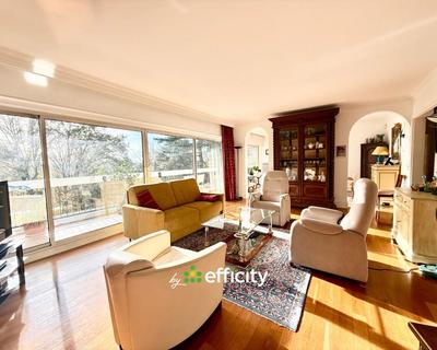 Appartement - 141 m² - 5 pièces