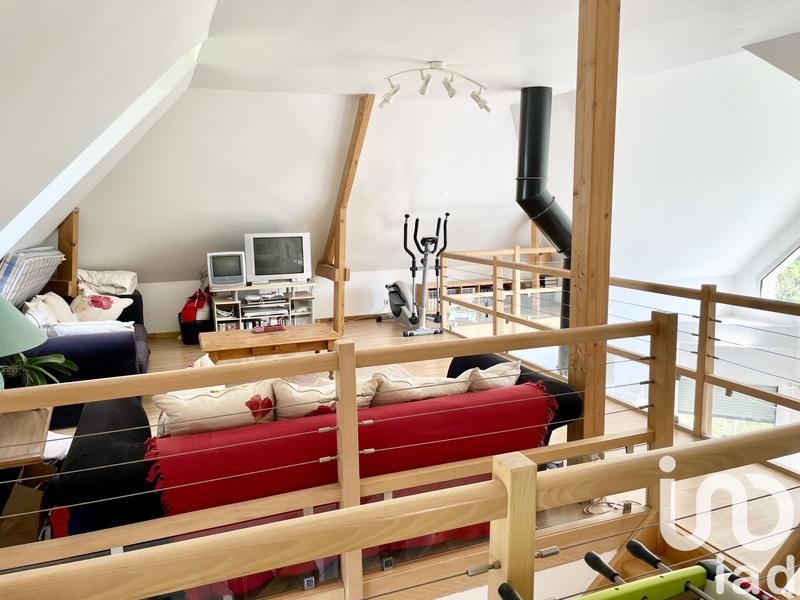 Maison - 212 m² - 7 pièces