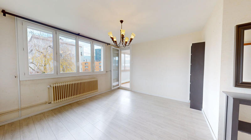 Appartement - 82 m² - 4 pièces