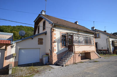 Maison - 95 m² - 5 pièces
