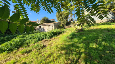 Grange - 275 m² - 2 pièces