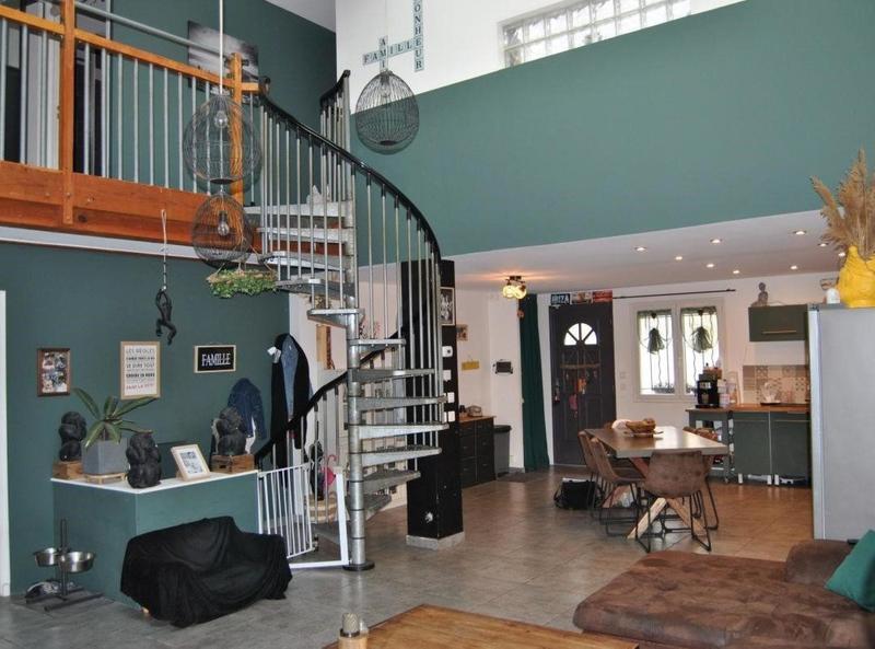 Maison - 170 m² - 5 pièces