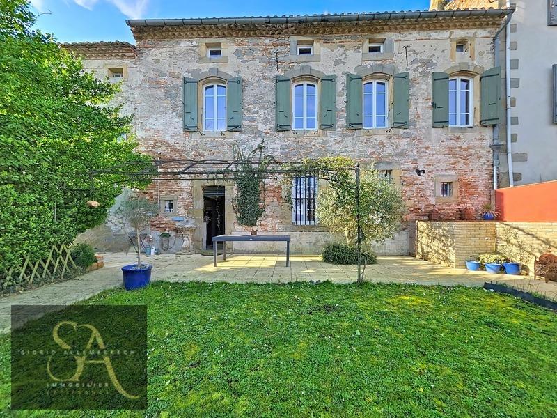 Maison de maîtres - 210 m² - 8 pièces