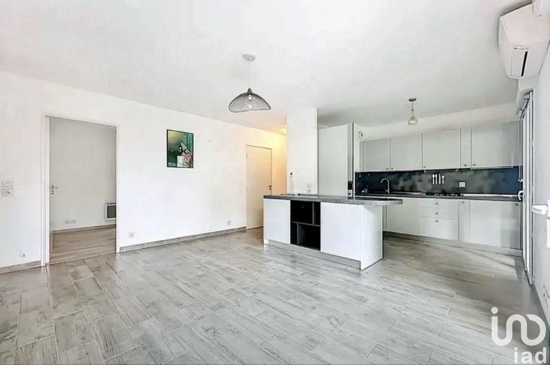 Appartement - 80 m² - 4 pièces