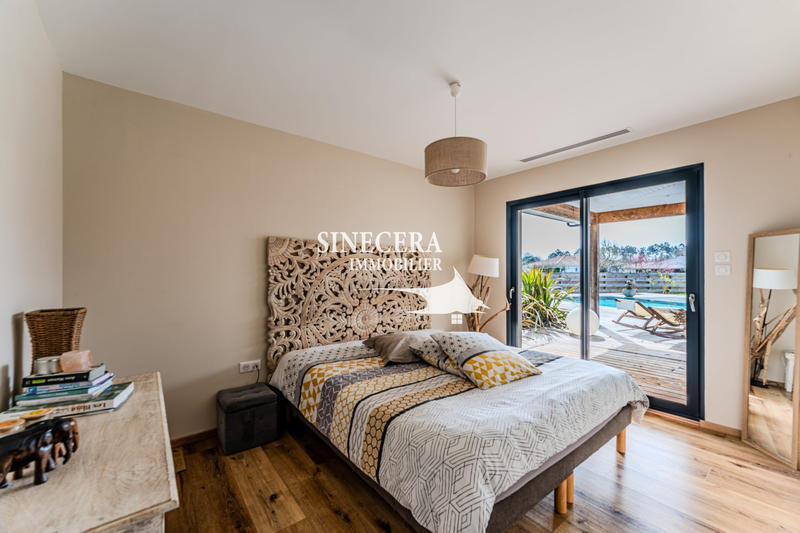 Villa - 198 m² - 8 pièces