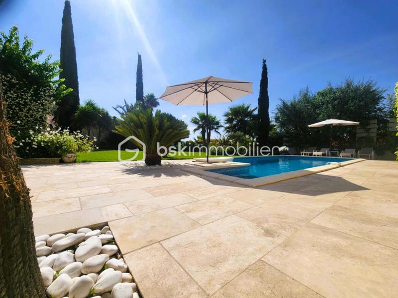 Villa - 160 m² - 5 pièces