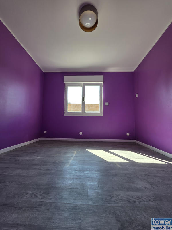 Maison - 92 m² - 5 pièces