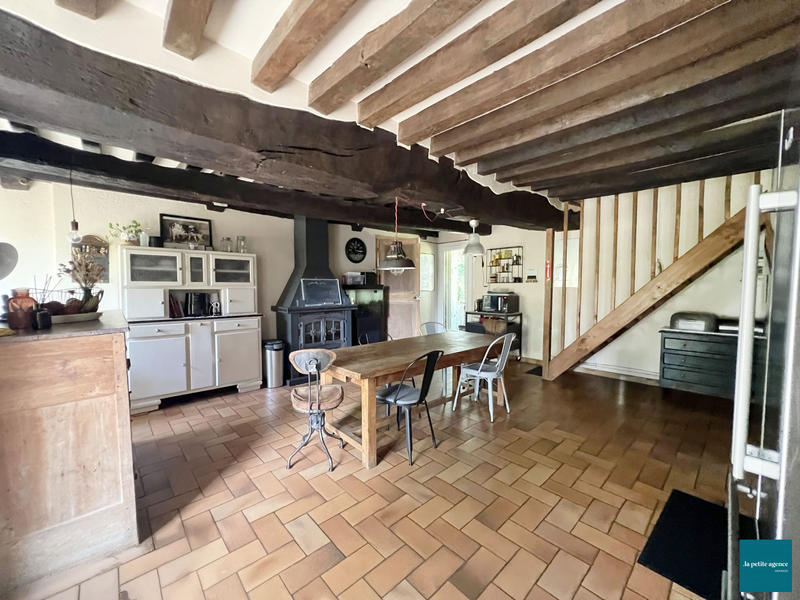 Maison - 281 m² - 8 pièces