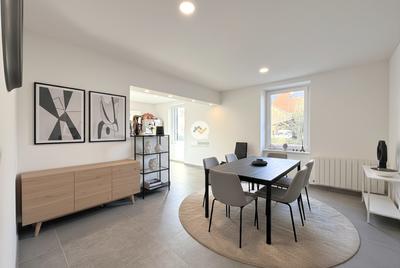 Maison traditionnelle - 180 m² - 7 pièces