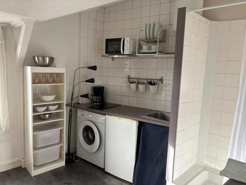 Studio - 14 m² - 2 pièces