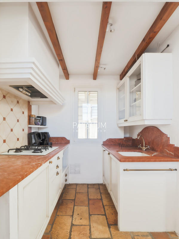 Appartement - 75 m² - 4 pièces