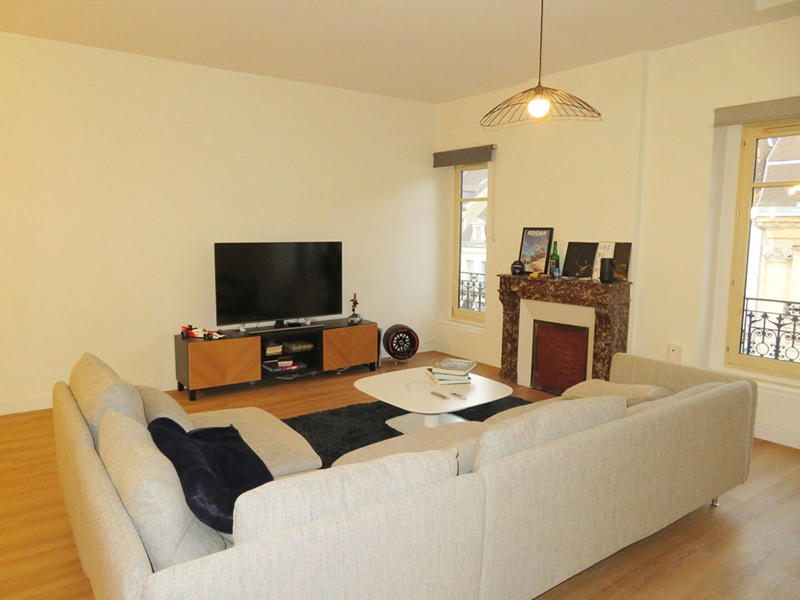 Appartement - 77 m² - 3 pièces