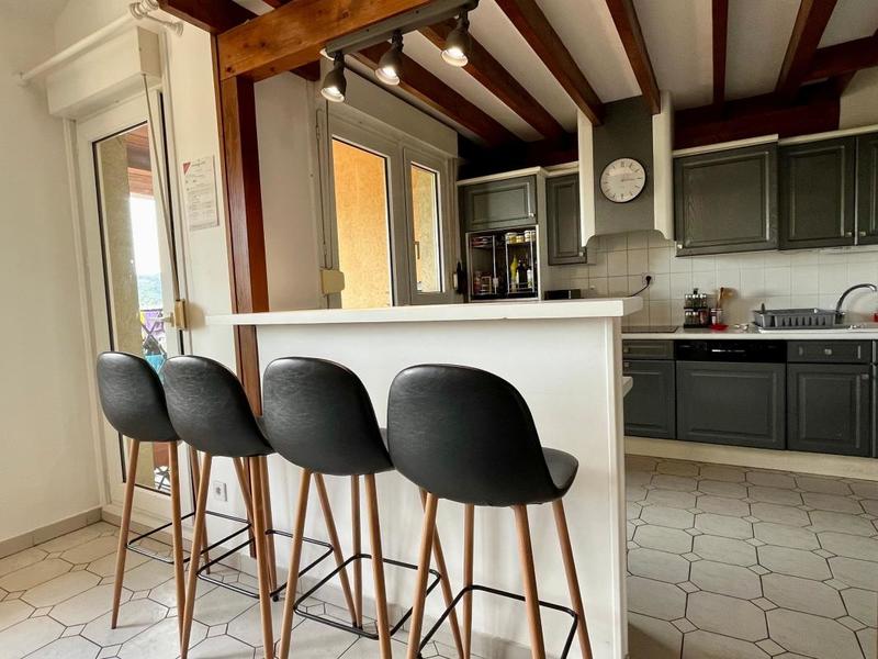 Appartement - 118 m² - 6 pièces