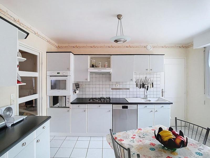 Appartement - 82 m² - 3 pièces