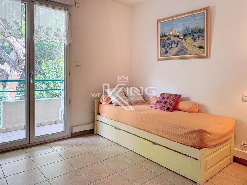 Appartement - 90 m² - 4 pièces