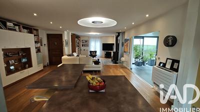 Maison - 134 m² - 5 pièces