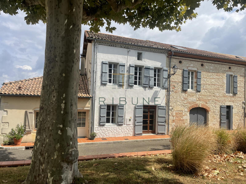 Maison - 184 m² - 6 pièces