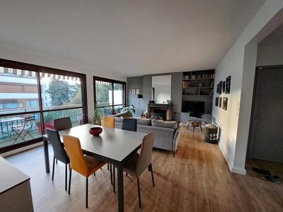 Appartement - 120 m² - 5 pièces