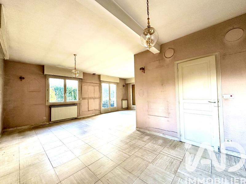 Maison - 182 m² - 8 pièces