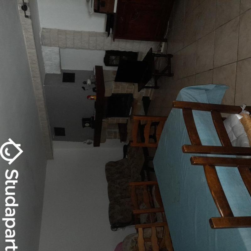 Chambre - 13 m² - 1 pièce