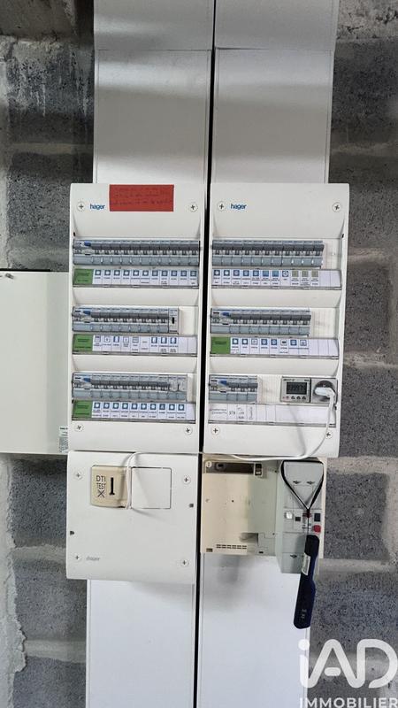 Maison - 217 m² - 8 pièces