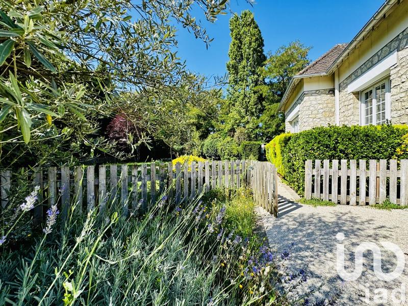 Maison - 211 m² - 8 pièces