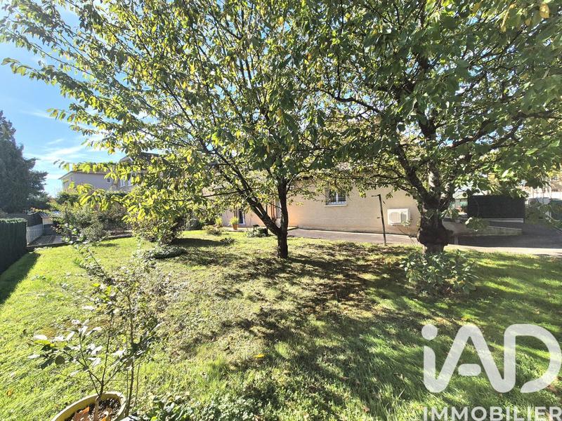 Maison - 137 m² - 6 pièces