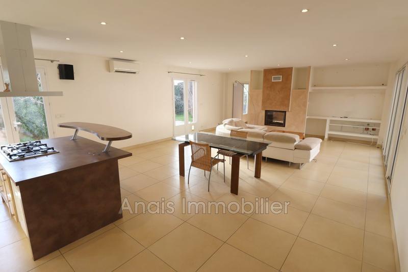 Maison - 300 m² - 9 pièces