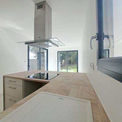 Maison - 95 m² - 4 pièces