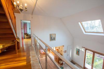 Maison - 261 m² - 9 pièces