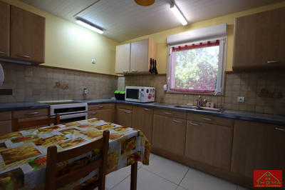 Maison - 96 m² - 5 pièces