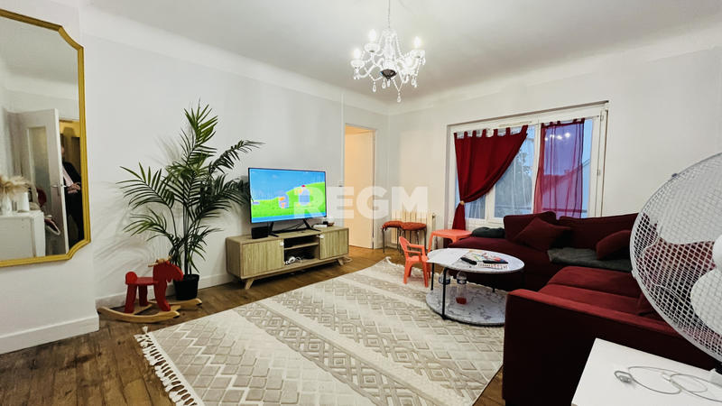 Immeuble - 255 m² - 11 pièces