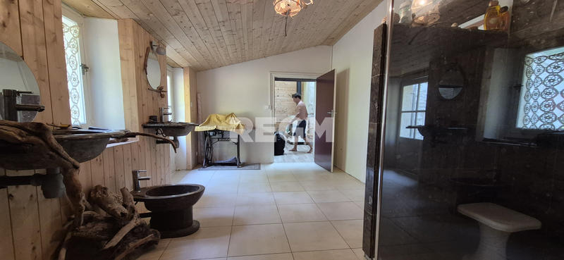 Maison - 160 m² - 6 pièces