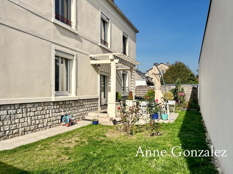 Appartement - 86 m² - 4 pièces