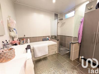 Maison - 104 m² - 5 pièces