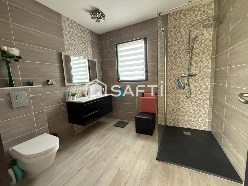 Maison - 130 m² - 5 pièces