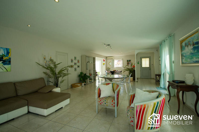 Villa - 140 m² - 4 pièces