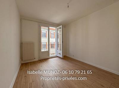 Immeuble - 60 m² - 3 pièces