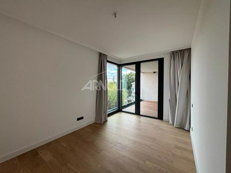 Appartement - 97 m² - 4 pièces