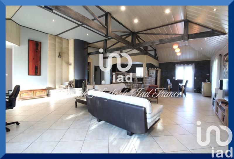 Maison - 195 m² - 7 pièces