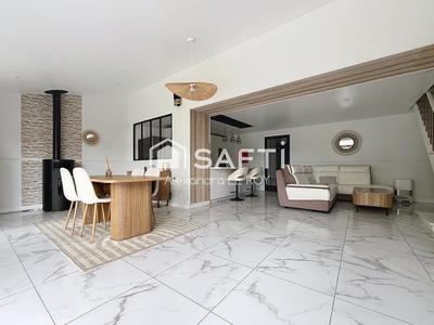 Maison - 102 m² - 4 pièces