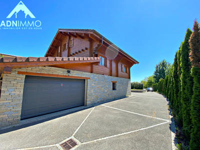 Maison - 300 m² - 6 pièces