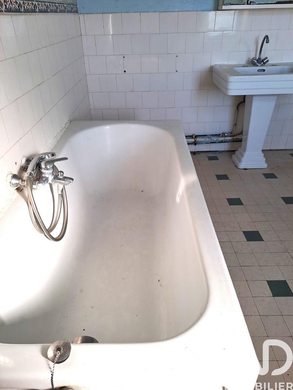 Maison - 140 m² - 4 pièces