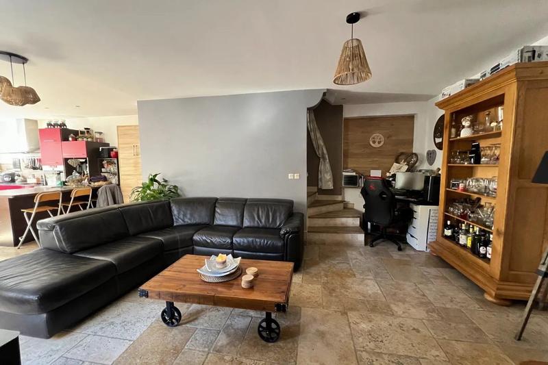Maison - 98 m² - 4 pièces