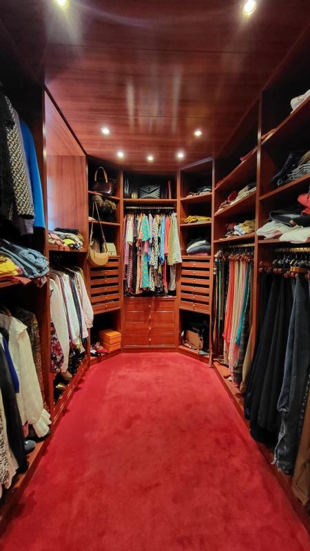 Maison - 338 m² - 7 pièces