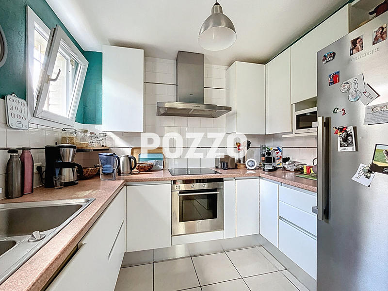 Maison - 166 m² - 6 pièces