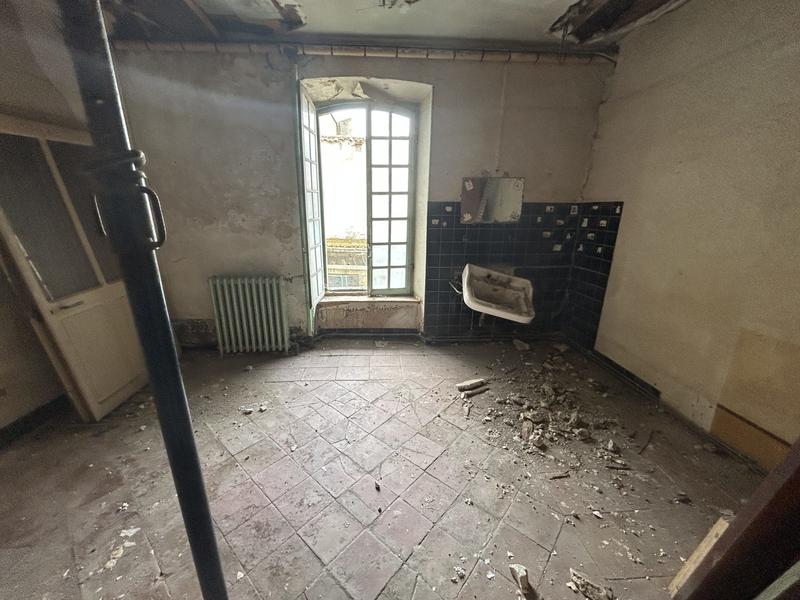 Appartement - 240 m² - 12 pièces