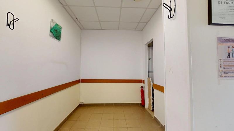 Bureau - 24 m² - 1 pièce