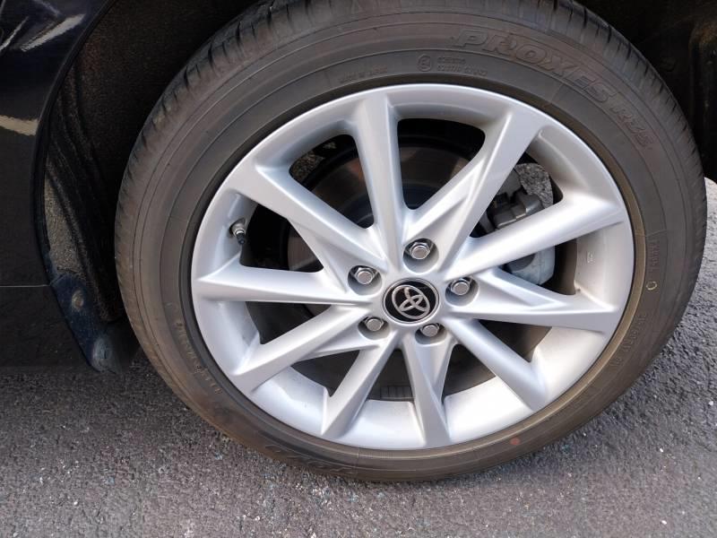 Toyota Prius + 136h SkyView